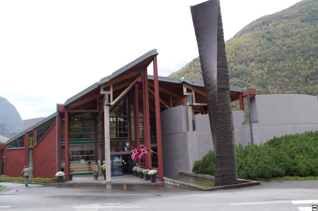 img00029.jpg