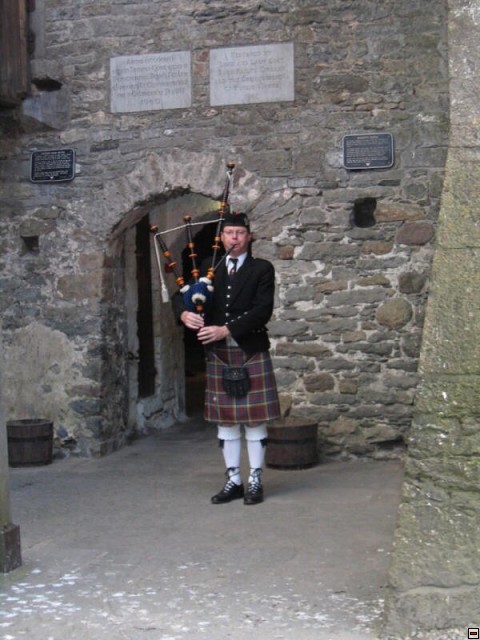 img00015.jpg