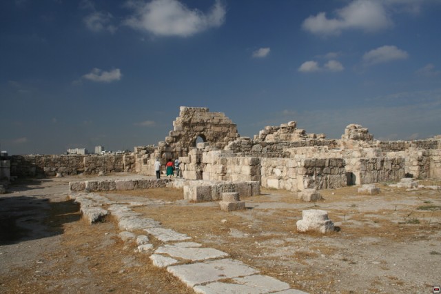 img00027.jpg