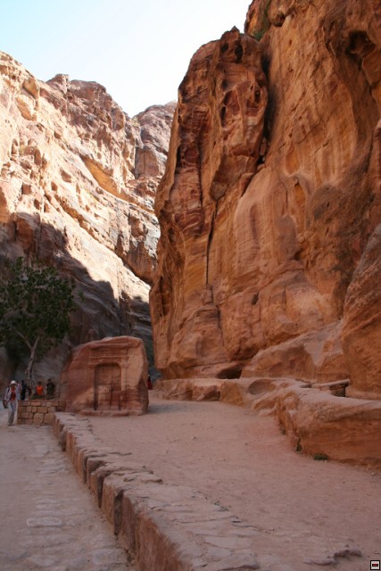 img00062.jpg