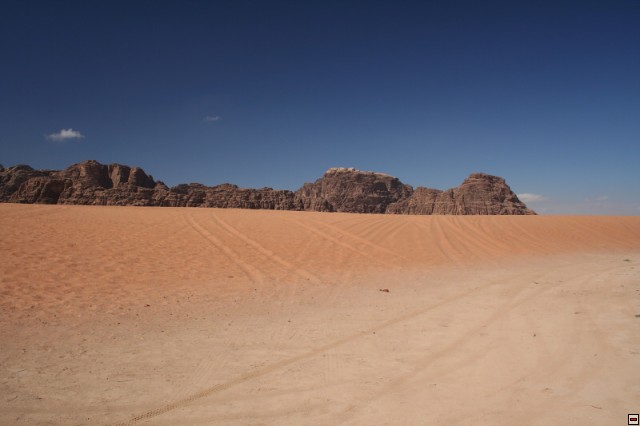 img00099.jpg