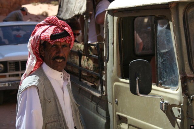 img00107.jpg